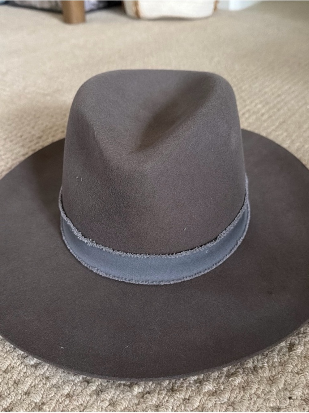 Wide-Brim Felt Fedora in Deep Brown with Gray Band